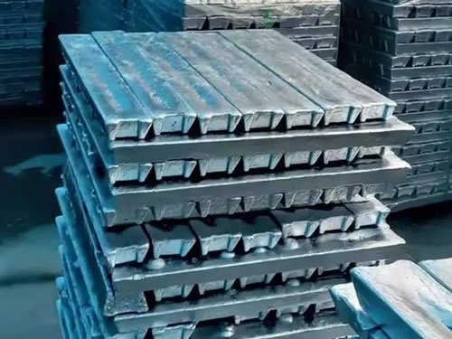 Specific application differences between A7 and A8 aluminum ingots
